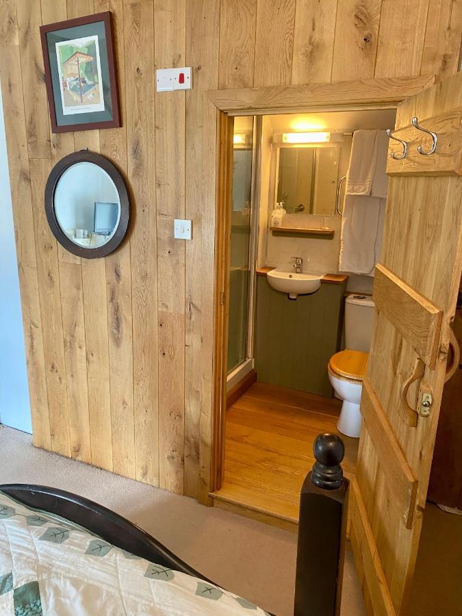 Corndonford Farm 5*
